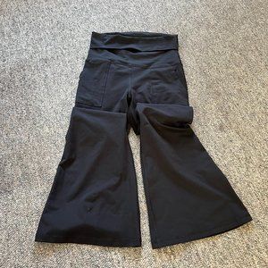Women's Aerie Foldover Flare Yoga Pants - Size Medium